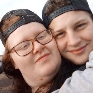 Meet your Posher, Lenora